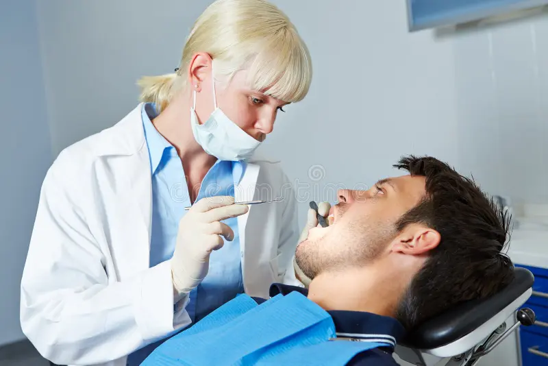 6 Reasons To Visit a Dental Clinic