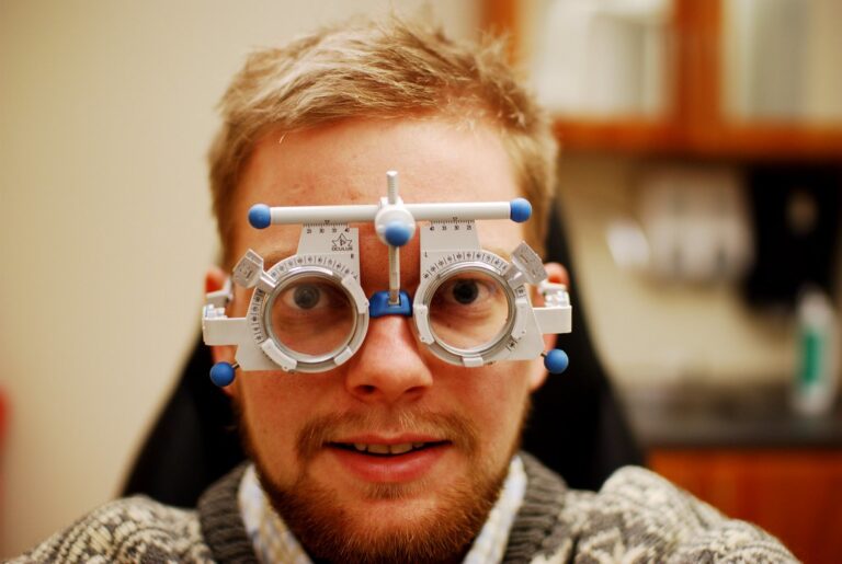 How Often Should You See an Optometrist for Regular Eye Exams?
