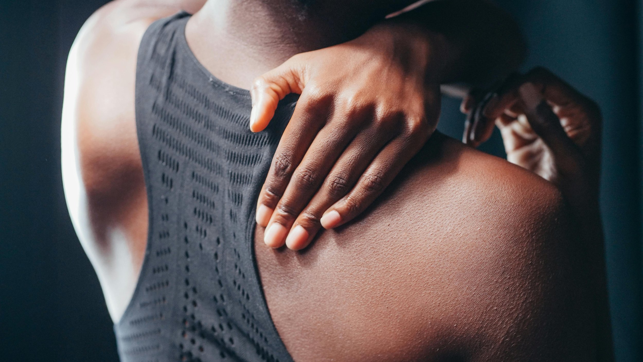 How to Avoid Shoulder Injuries During Strength Training