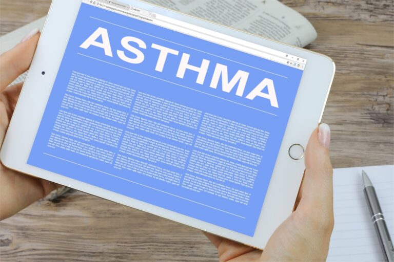 Signs You Need to Visit an Asthma Specialist for Better Management