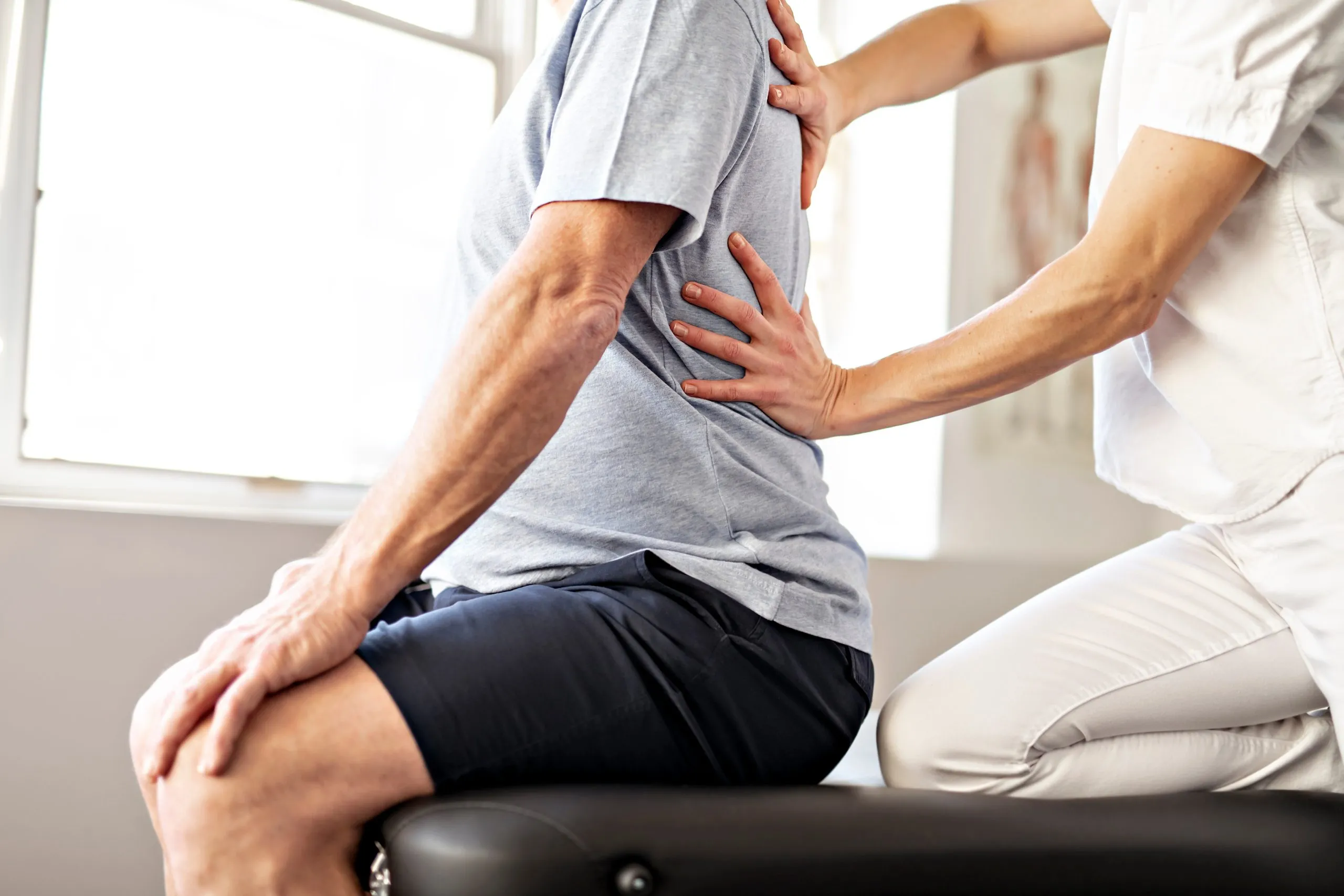 How Chiropractors Use Manual Therapy to Relieve Pain